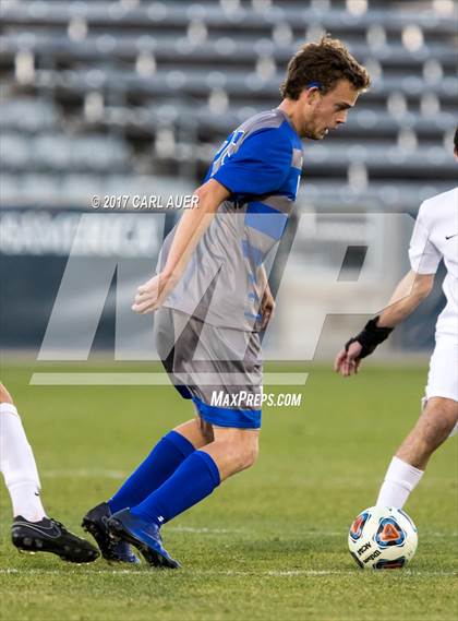 Thumbnail 2 in Denver East vs. Broomfield (CHSAA 5A Final) photogallery.