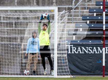 Thumbnail 3 in Denver East vs. Broomfield (CHSAA 5A Final) photogallery.