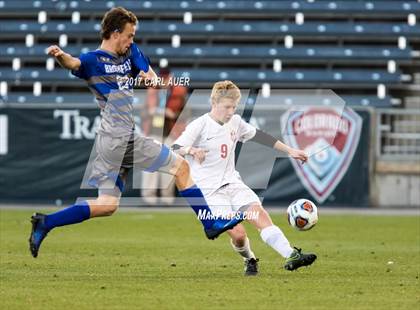 Thumbnail 3 in Denver East vs. Broomfield (CHSAA 5A Final) photogallery.