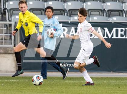 Thumbnail 3 in Denver East vs. Broomfield (CHSAA 5A Final) photogallery.