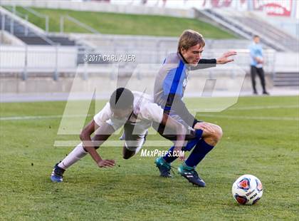 Thumbnail 2 in Denver East vs. Broomfield (CHSAA 5A Final) photogallery.