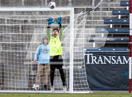 Thumbnail 2 in Denver East vs. Broomfield (CHSAA 5A Final) photogallery.