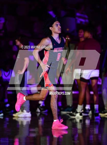 Thumbnail 1 in Jefferson vs. Chapel Hill (Holiday Hoops Classic) photogallery.