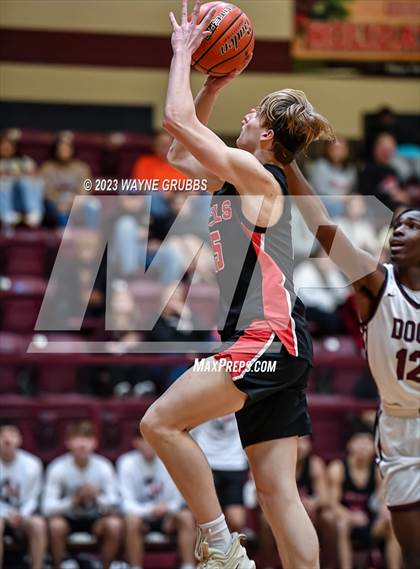 Thumbnail 1 in Jefferson vs. Chapel Hill (Holiday Hoops Classic) photogallery.