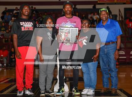 Thumbnail 2 in Jefferson vs. Chapel Hill (Holiday Hoops Classic) photogallery.