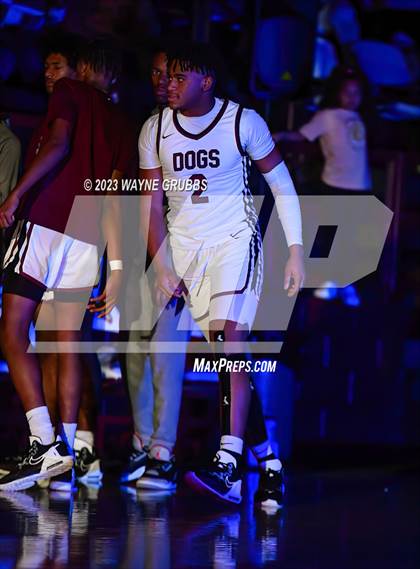Thumbnail 2 in Jefferson vs. Chapel Hill (Holiday Hoops Classic) photogallery.