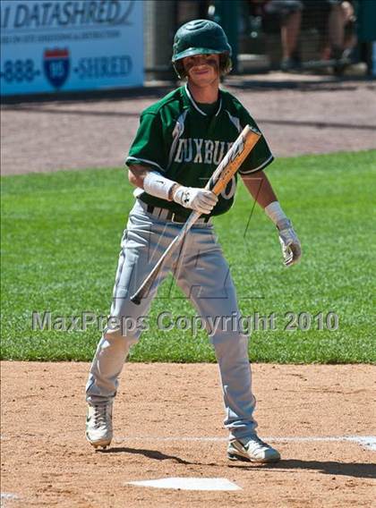 Thumbnail 1 in Duxbury vs. Northbridge (MIAA Division 2 Final) photogallery.