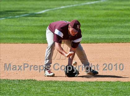 Thumbnail 1 in Duxbury vs. Northbridge (MIAA Division 2 Final) photogallery.