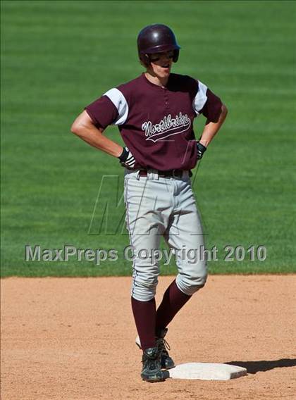 Thumbnail 3 in Duxbury vs. Northbridge (MIAA Division 2 Final) photogallery.