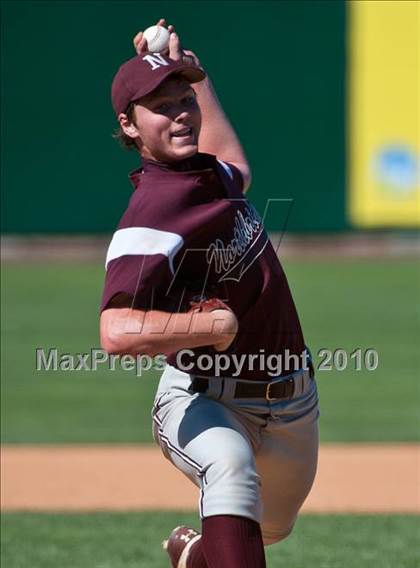 Thumbnail 1 in Duxbury vs. Northbridge (MIAA Division 2 Final) photogallery.