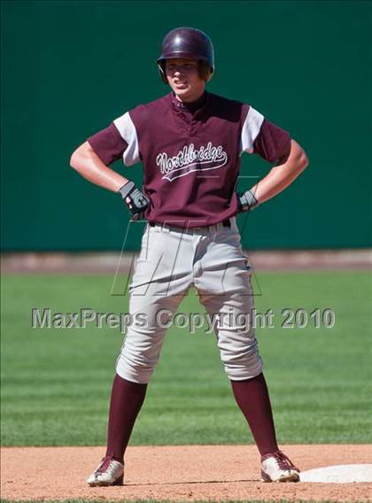 Thumbnail 3 in Duxbury vs. Northbridge (MIAA Division 2 Final) photogallery.