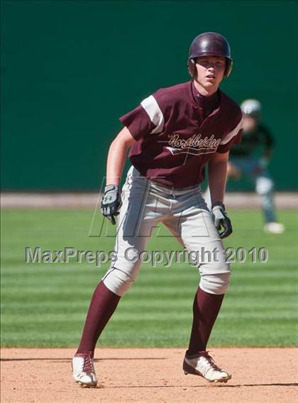 Thumbnail 1 in Duxbury vs. Northbridge (MIAA Division 2 Final) photogallery.