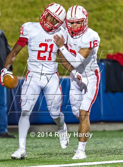 Thumbnail 3 in Katy vs. Memorial (UIL 6A D2 Area Playoff) photogallery.