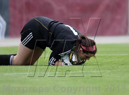 Thumbnail 2 in Cheyenne Mountain vs. Broomfield (CHSAA 4A Final) photogallery.