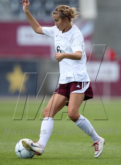 Thumbnail 1 in Cheyenne Mountain vs. Broomfield (CHSAA 4A Final) photogallery.