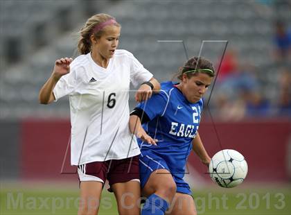 Thumbnail 2 in Cheyenne Mountain vs. Broomfield (CHSAA 4A Final) photogallery.