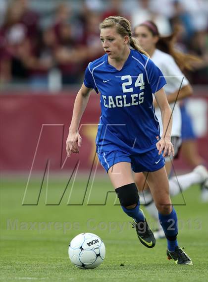 Thumbnail 2 in Cheyenne Mountain vs. Broomfield (CHSAA 4A Final) photogallery.