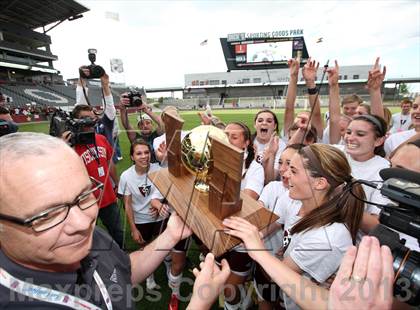 Thumbnail 2 in Cheyenne Mountain vs. Broomfield (CHSAA 4A Final) photogallery.