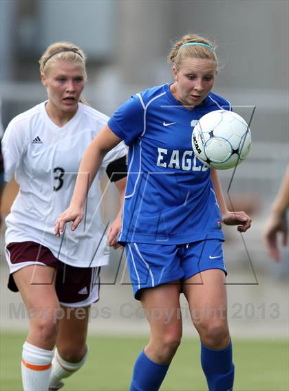 Thumbnail 3 in Cheyenne Mountain vs. Broomfield (CHSAA 4A Final) photogallery.
