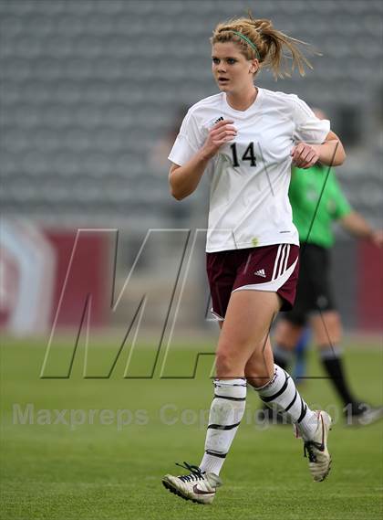 Thumbnail 2 in Cheyenne Mountain vs. Broomfield (CHSAA 4A Final) photogallery.