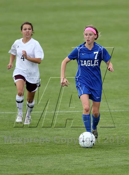 Thumbnail 3 in Cheyenne Mountain vs. Broomfield (CHSAA 4A Final) photogallery.