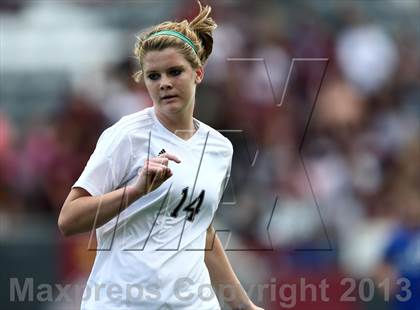 Thumbnail 2 in Cheyenne Mountain vs. Broomfield (CHSAA 4A Final) photogallery.