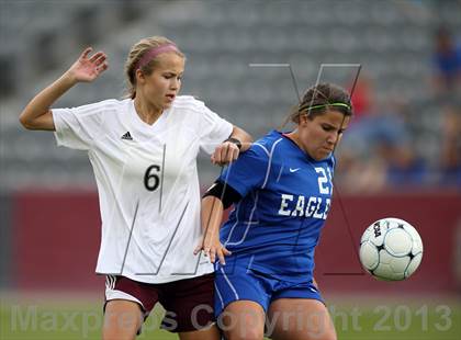 Thumbnail 1 in Cheyenne Mountain vs. Broomfield (CHSAA 4A Final) photogallery.