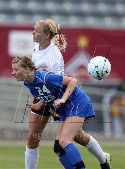 Thumbnail 2 in Cheyenne Mountain vs. Broomfield (CHSAA 4A Final) photogallery.