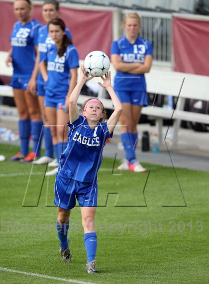 Thumbnail 3 in Cheyenne Mountain vs. Broomfield (CHSAA 4A Final) photogallery.