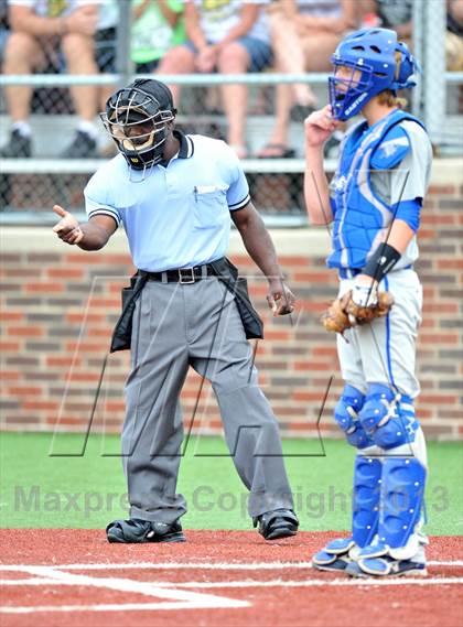 Thumbnail 2 in Gunter vs Palmer (UIL 2A Region 2 Semifinals) photogallery.