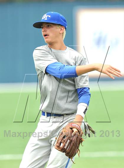 Thumbnail 2 in Gunter vs Palmer (UIL 2A Region 2 Semifinals) photogallery.