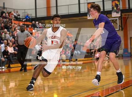 Thumbnail 3 in Collinsville @ Edwardsville photogallery.