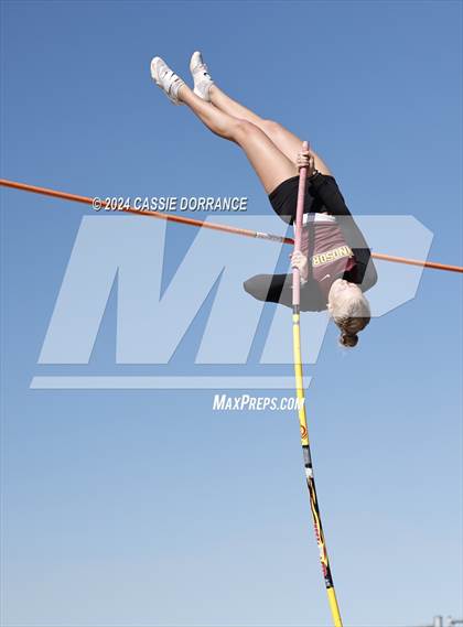 Thumbnail 2 in Greeley Twilight Invitational (Pole Vault) photogallery.