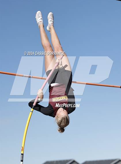 Thumbnail 3 in Greeley Twilight Invitational (Pole Vault) photogallery.