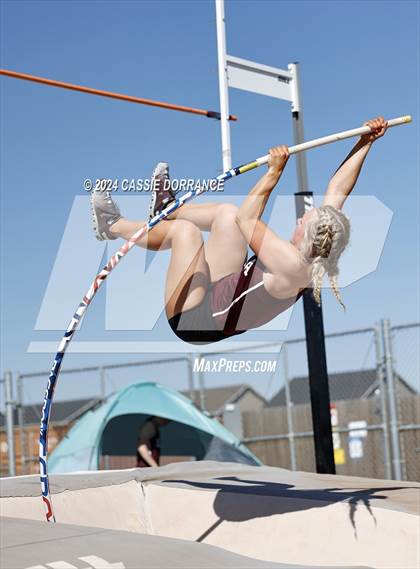 Thumbnail 1 in Greeley Twilight Invitational (Pole Vault) photogallery.