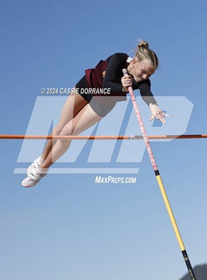 Thumbnail 2 in Greeley Twilight Invitational (Pole Vault) photogallery.