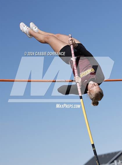 Thumbnail 3 in Greeley Twilight Invitational (Pole Vault) photogallery.