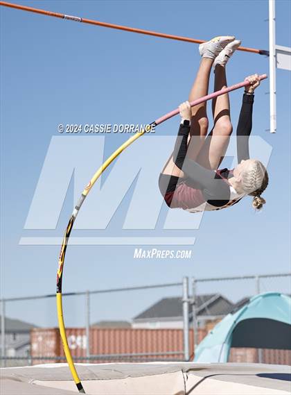 Thumbnail 1 in Greeley Twilight Invitational (Pole Vault) photogallery.