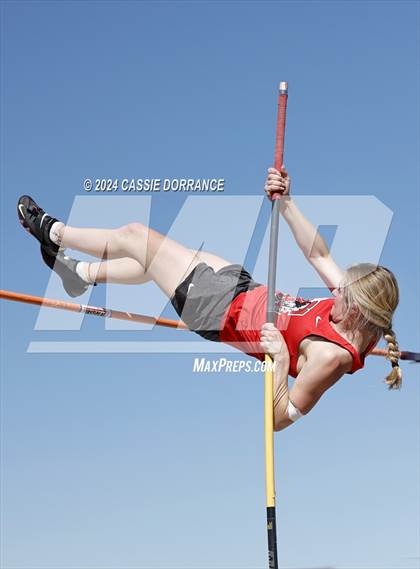 Thumbnail 1 in Greeley Twilight Invitational (Pole Vault) photogallery.