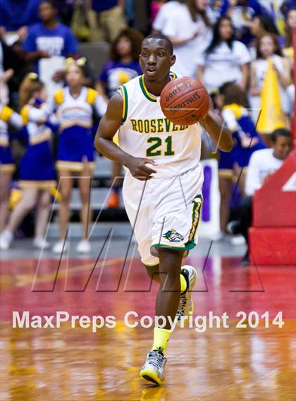 Thumbnail 1 in Roosevelt vs Fresno (CIF CS D3 Final) photogallery.