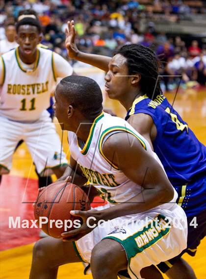 Thumbnail 2 in Roosevelt vs Fresno (CIF CS D3 Final) photogallery.