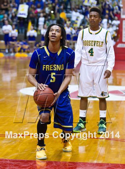 Thumbnail 2 in Roosevelt vs Fresno (CIF CS D3 Final) photogallery.
