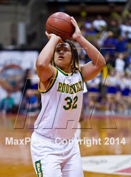 Thumbnail 2 in Roosevelt vs Fresno (CIF CS D3 Final) photogallery.