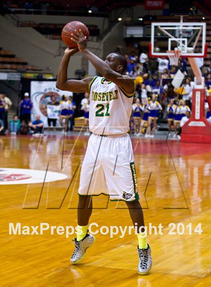 Thumbnail 1 in Roosevelt vs Fresno (CIF CS D3 Final) photogallery.