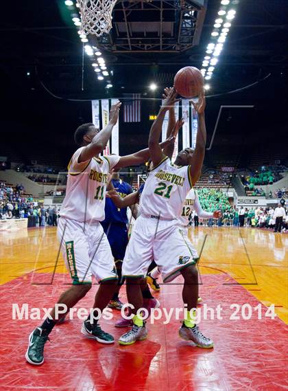 Thumbnail 2 in Roosevelt vs Fresno (CIF CS D3 Final) photogallery.
