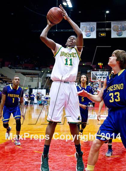 Thumbnail 1 in Roosevelt vs Fresno (CIF CS D3 Final) photogallery.