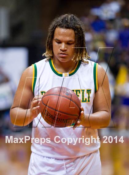 Thumbnail 2 in Roosevelt vs Fresno (CIF CS D3 Final) photogallery.