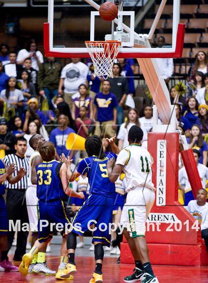 Thumbnail 3 in Roosevelt vs Fresno (CIF CS D3 Final) photogallery.