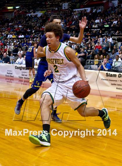 Thumbnail 1 in Roosevelt vs Fresno (CIF CS D3 Final) photogallery.