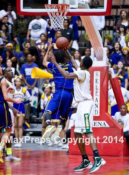 Thumbnail 3 in Roosevelt vs Fresno (CIF CS D3 Final) photogallery.